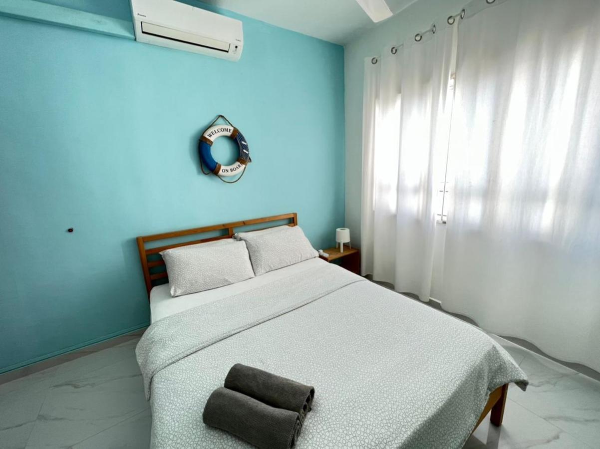 Seaview Holiday Apartment 2 - Free Wifi & Netflix Kuala Terengganu Zewnętrze zdjęcie